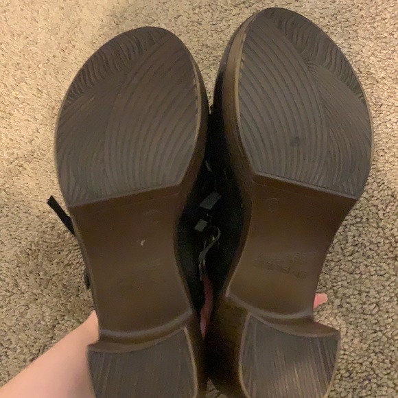 Black fringe clogs - Picture 3 of 3